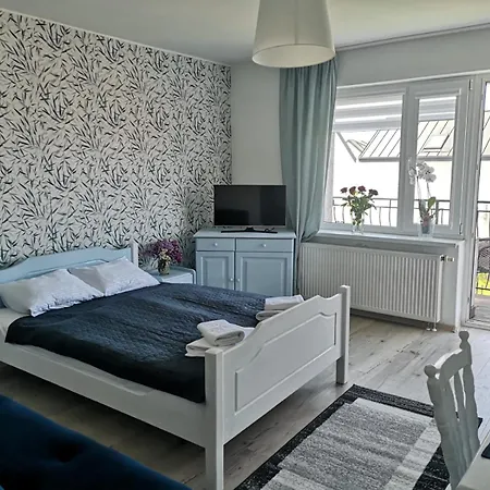 Margarita I Konukevi Władysławowo