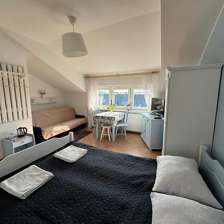 Margarita I Pensión *